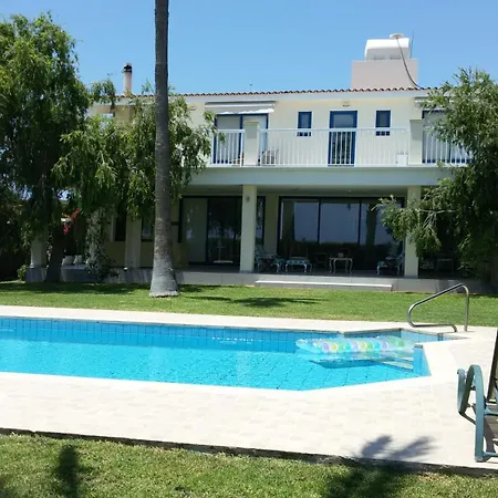 Secret Garden Villa
